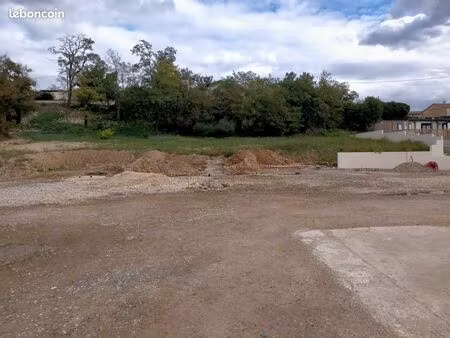 terrain 468 m² eymeux
