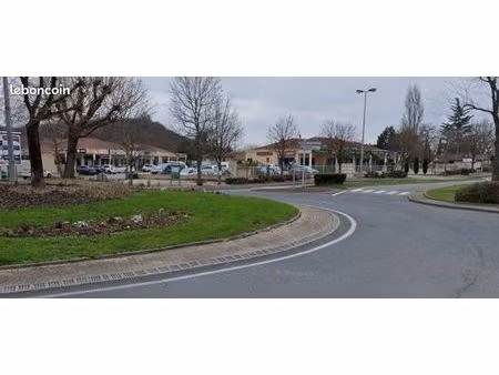 fonds de commerce bricolage 250 m²