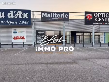 local commercial 405 m² l'isle-d'abeau