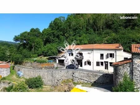 maison 8 pièces 139 m²