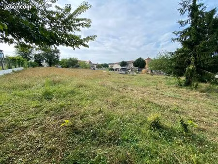 terrain 2 137 m² val de louyre et caudeau