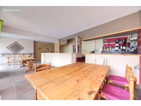 local commercial 208 m² chauche