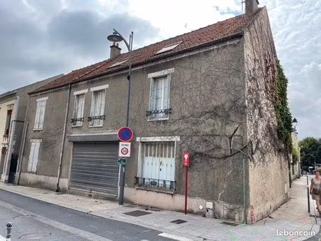 maison 8 pièces 150 m²