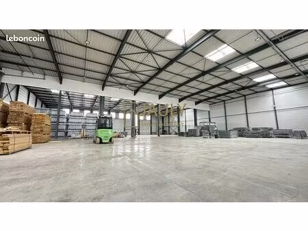 entrepôt 2507 m² villenoy