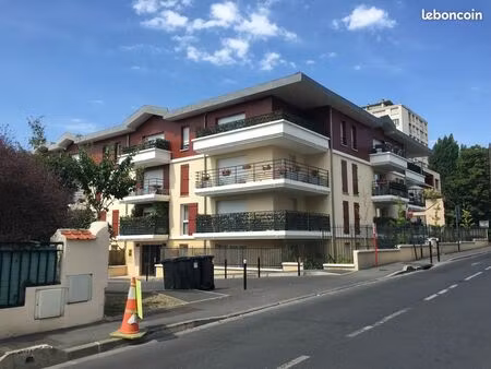 location de bureau-cabinet de 20 m² dans pôle paramédical pluridisciplinaire centre ville 