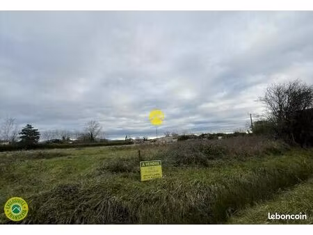 terrain 1 110 m² limons