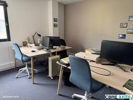 bureaux 194 m²
