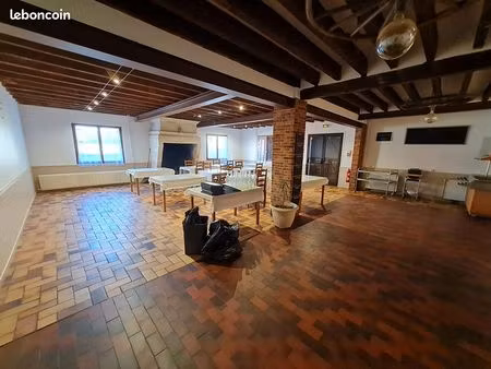 immeuble 15 pièces 450 m²