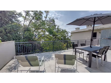 studio meublé avec terrasse vue mer bail etudiant