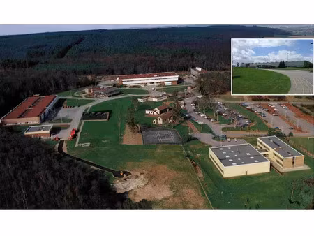 bâtiment industriel à louer - 3 130 m²