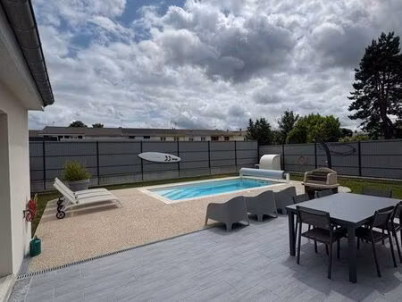 maison de plain-pied 8 pièces avec piscine - taissy