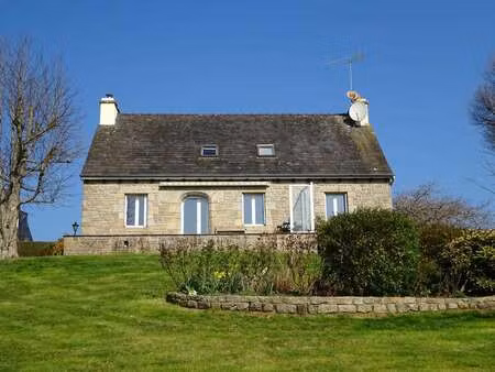 vente maison à gouarec (22570) : à vendre / 122m² gouarec