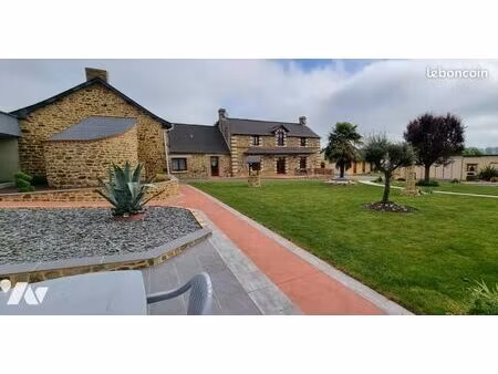 maison 8 pièces 148 m²