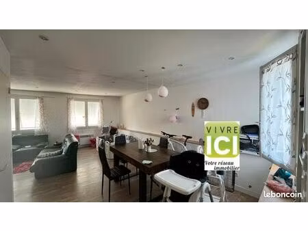 studio 4 pièces 80 m²