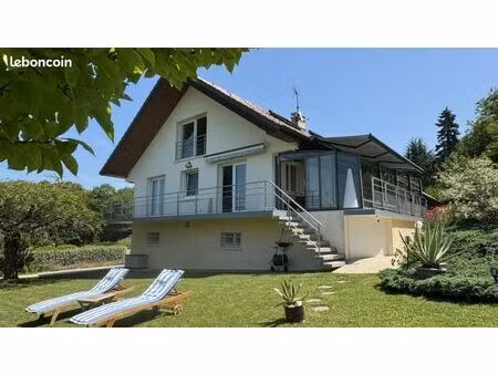villa 6 pièces 157 m²