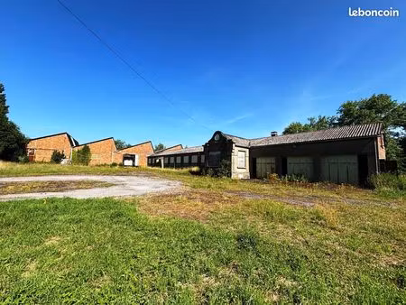 local 3660 m² busigny