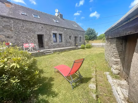 vente longère et corps de ferme à pont-melvez (22390) : à vendre / 111m² pont-melvez