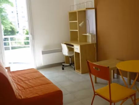 location meublée appartement 1 pièce 24 m² à saint-martin-d'heres (38400)  495 €