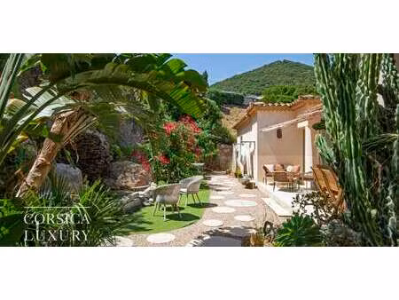 villa avec piscine en bord de mer coti-chiavari (2a)