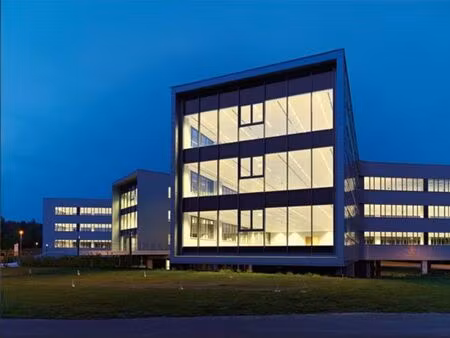 nice offices for rent on boulevard baudouin 1er