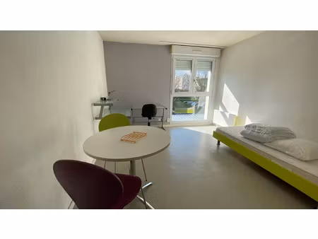 studio meuble
