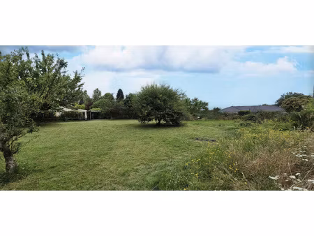 terrain plat constructible de 957 m2 secteur bois de cessieu