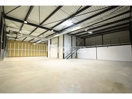 local d'activite a louer