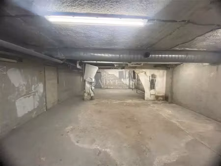 local d'activités a louer