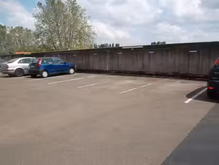 location parking roanne 42300