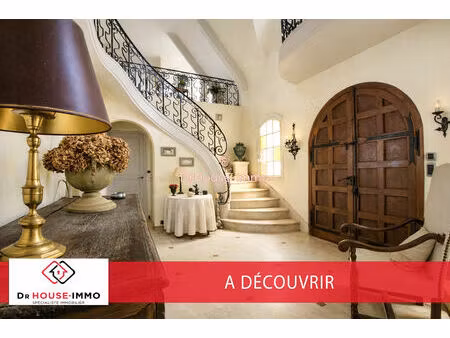 magnifique demeure de 10 pièces  320m2 habitable  sur un terrain de 2300m2 environ -