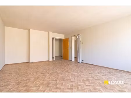 appartement te koop in izegem met 2 slaapkamers