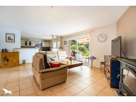 vente maison 4 pièces 133 m² à saint-pé-de-léren (64270)  337 920 €