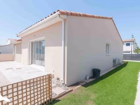 vente maison 4 pièces 83 m² à vias (34450)  343 200 €