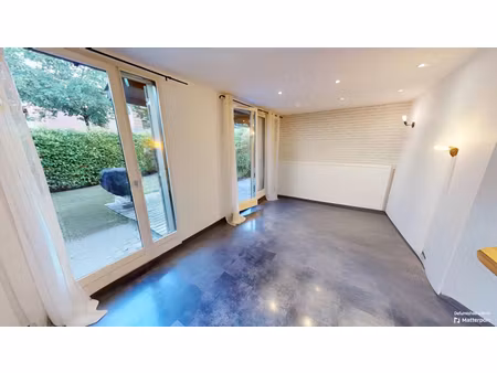 à vendre - appartement t2 en rez-de-jardin - crolles