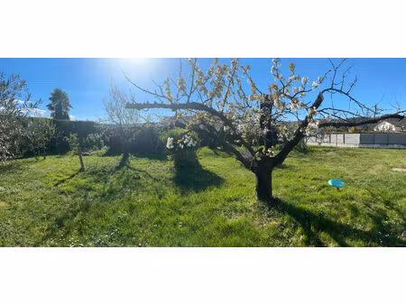 terrain plat miribel - proche commodités