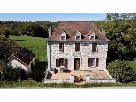 maison familiale de 180 m² avec terrain de 2200 m²