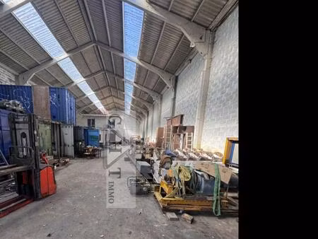 entrepot 1312 m² a vendre fontenay tresigny