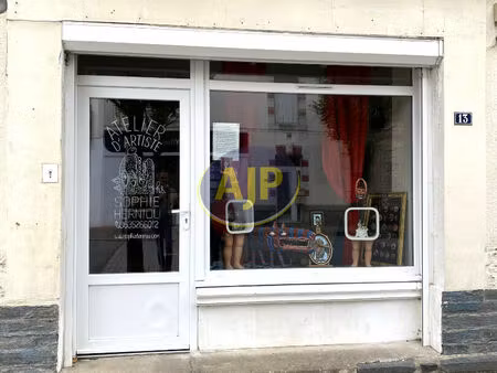 local commercial guemene penfao 35 m2