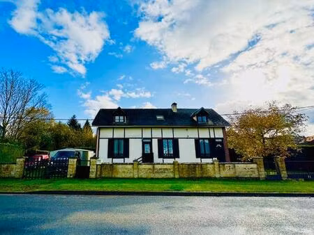 propriété à vendre dans la région de la somme  dans le nord de la france  dans une région.