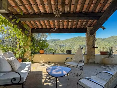 vente maison 4 pièces 137 m2 à claviers