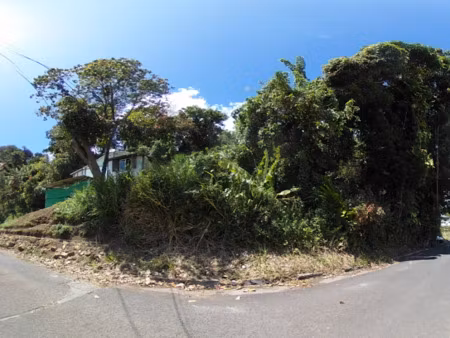 vente terrain 673 m² à saint claude (97120)  67 400 €