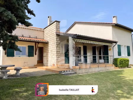 maison 6 pieces avec sous sol sur terrain de 6568 m2 dependa