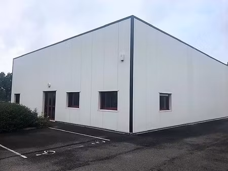 location locaux professionnels à martigné-ferchaud (35640)  nan €
