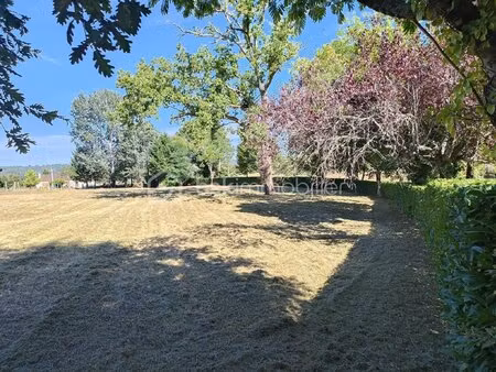 terrain de 3 629 m² à belves