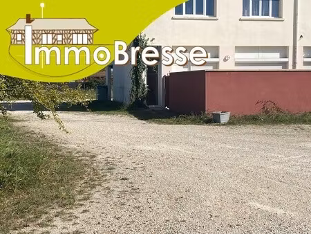 attignat - a louer - appartement type 2 - plain-pied