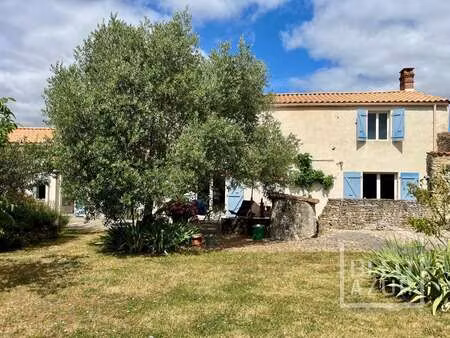 vente maison à bessay (85320) : à vendre / 140m² bessay