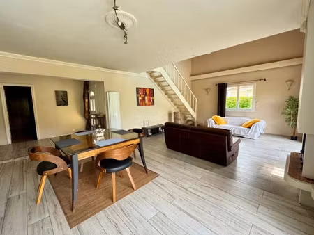 location meublée maison 5 pièces 219 m² à merignac (33700)  2 100 €