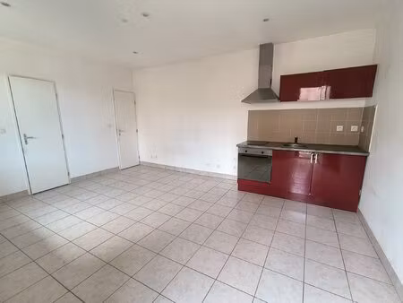 studio 25m² a louer fontaine