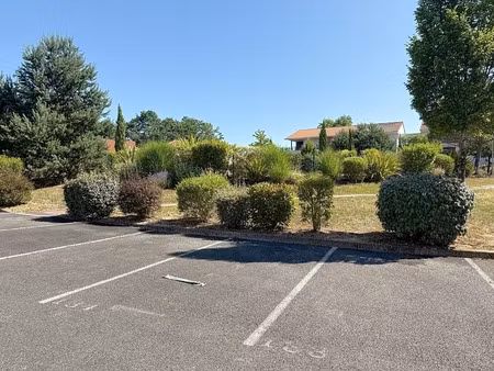 parking dans résidence sécurisée !