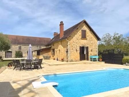 maison à castelnaud la chapelle